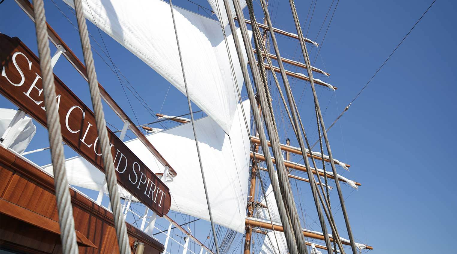 SeaCloud_Kreuzfahrten_SeaCloudSpirit_Segel_Name