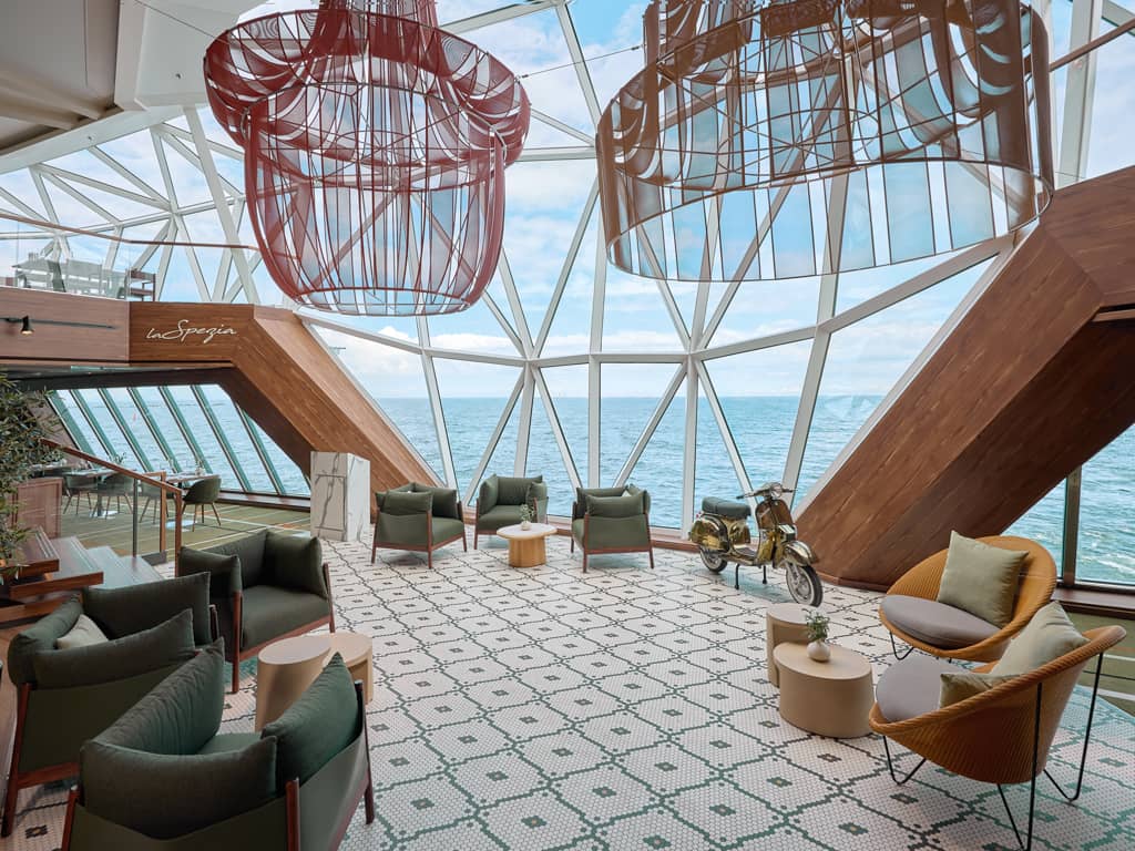 <i><i><i>Mein Schiff</i></i> 7</i> - Restaurants & Bars <i><i><i>Mein Schiff</i></i> 7</i> - Restaurants & Bars