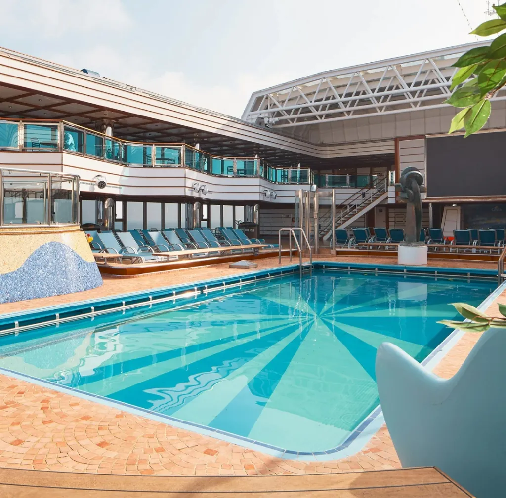 Costa Deliziosa Pooldeck