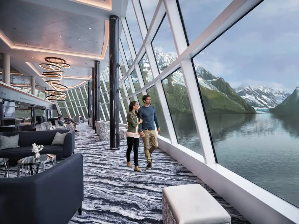 Norwegian Bliss - Genießen Sie die einzigartige Aussicht aus der Observation Lounge