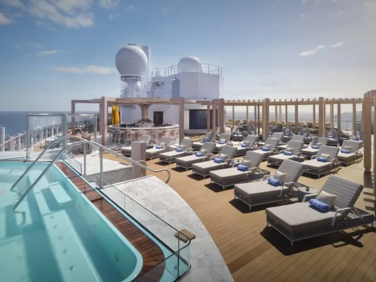 NCL Prima vibe beach club